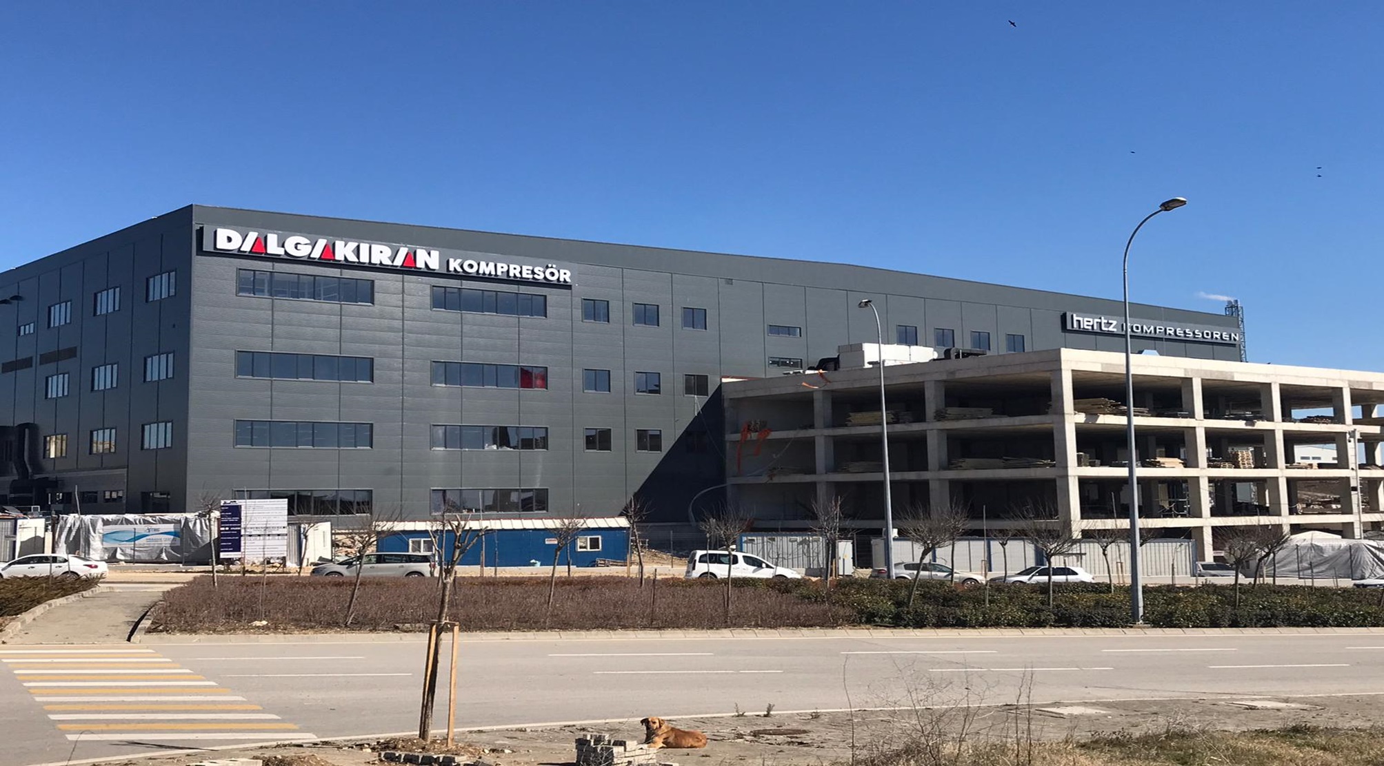 Dalgakıran Kompresör Fabrikası